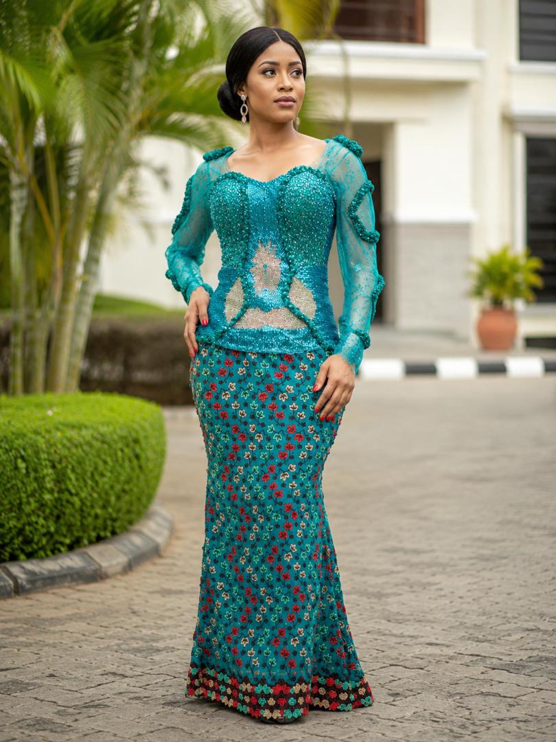 T&T Emerald Royale Lace & Floral Skirt Ensemble